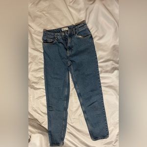 High Waisted Jeans